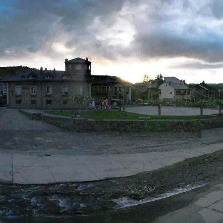 El Palacio Auberge de jeunesse Molinaseca