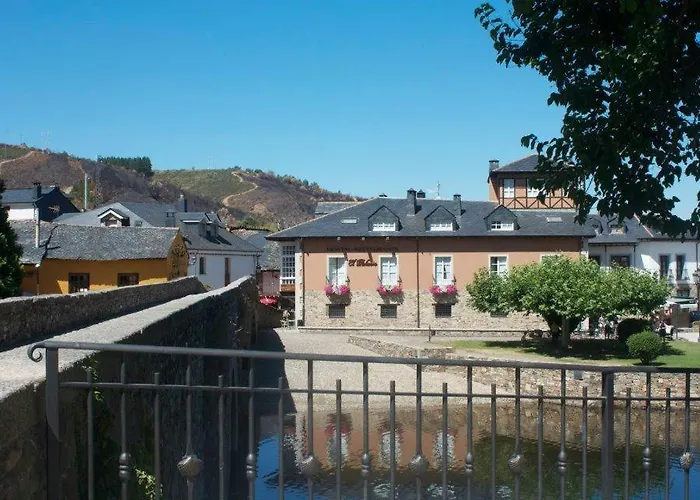 El Palacio Хостел Молинасека